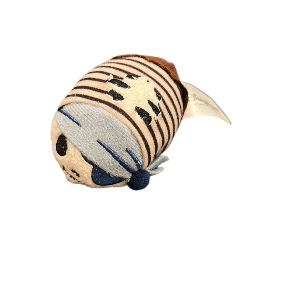 Disney 3.5" Mini Tsum Tsum Pirates Of The Caribbean Skelton Pirate Plush